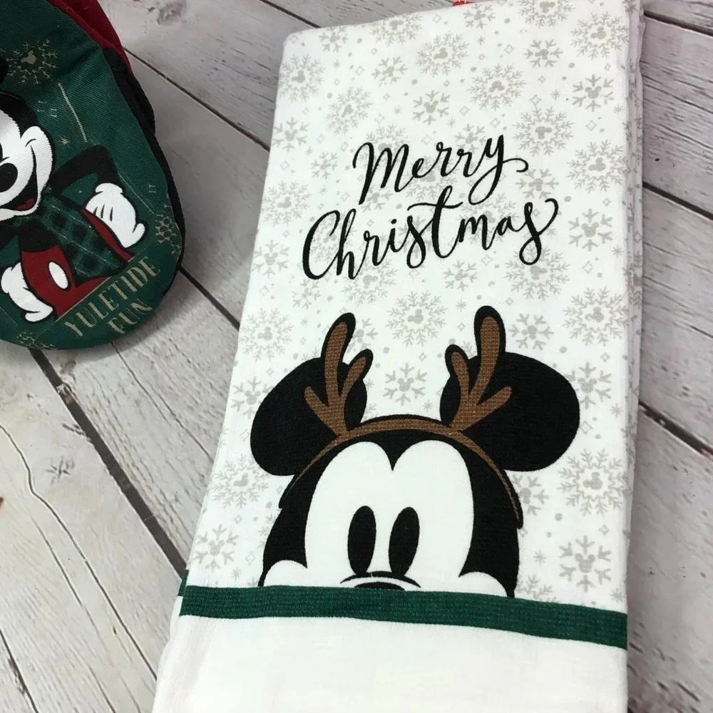 mickey mouse kitchen towels and mini mitt set yuletide fun
